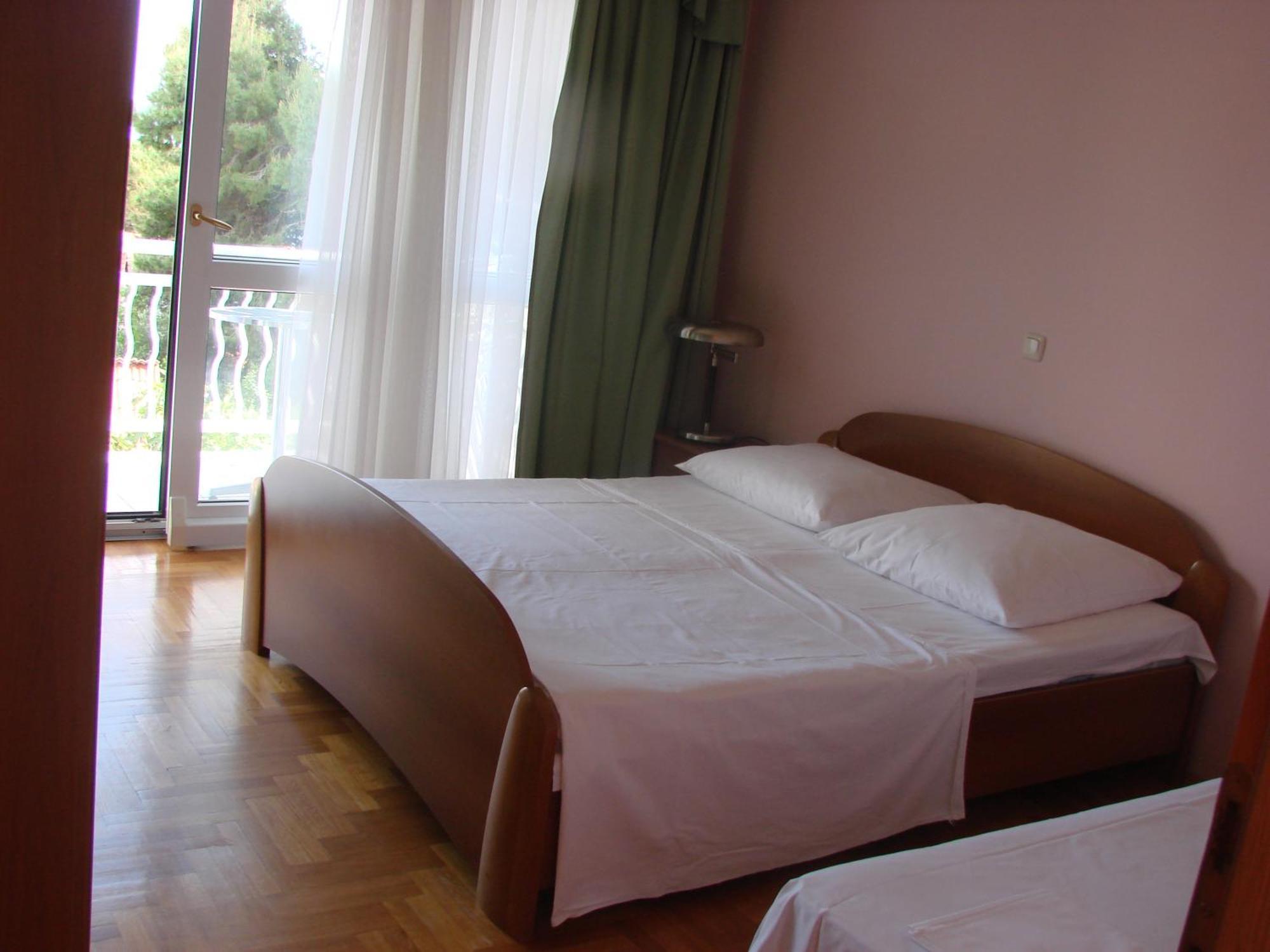 Apartments Happy Island Rab Раб Екстериор снимка